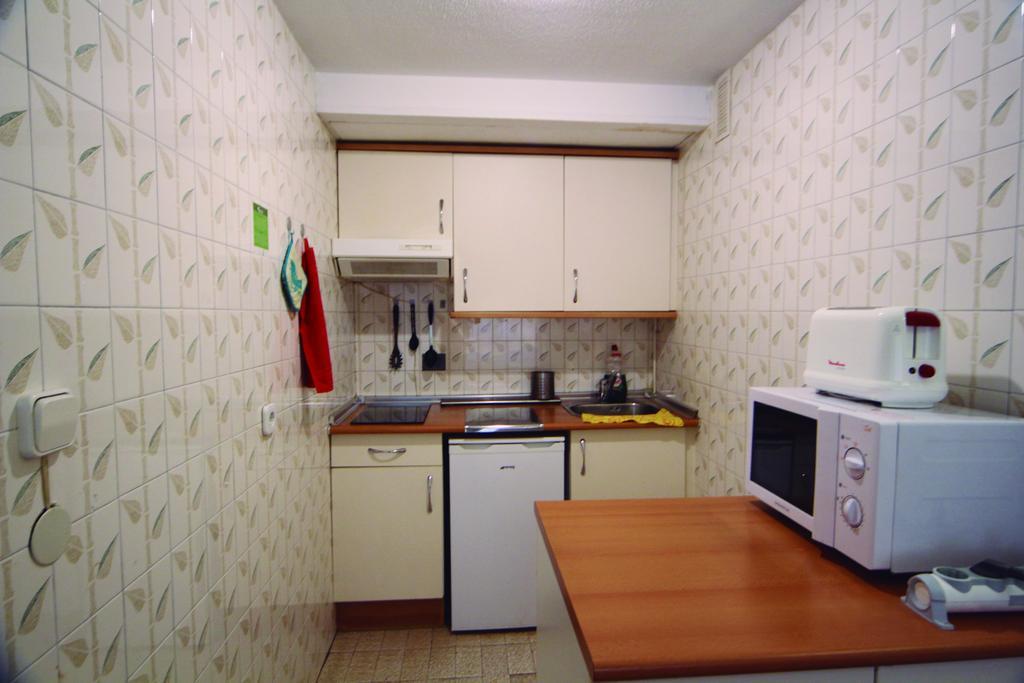 Apartamentos Callecultura Madrid Ruang foto