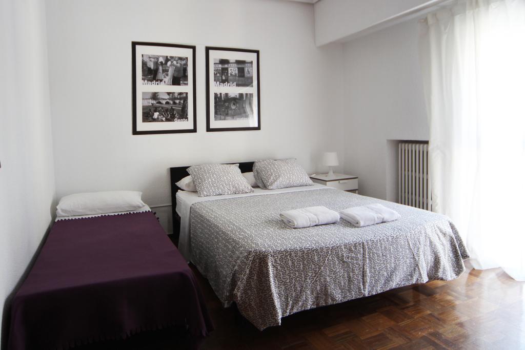 Apartamentos Callecultura Madrid Ruang foto