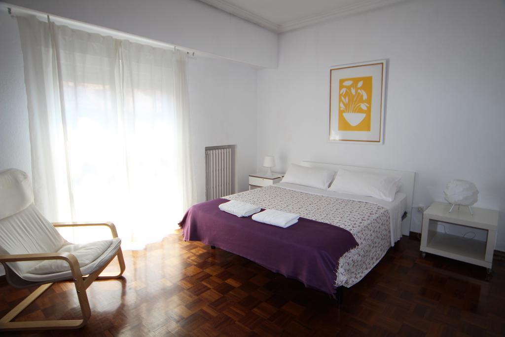 Apartamentos Callecultura Madrid Ruang foto