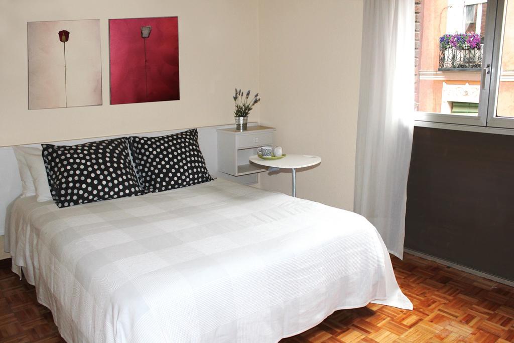 Apartamentos Callecultura Madrid Ruang foto