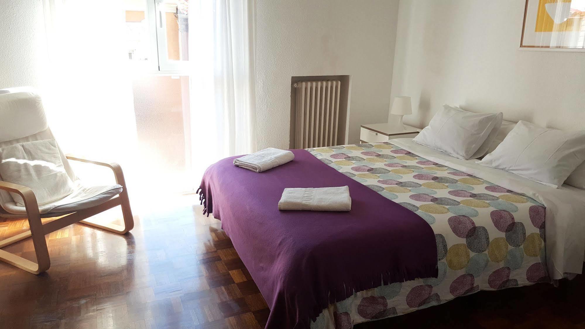 Apartamentos Callecultura Madrid Bagian luar foto